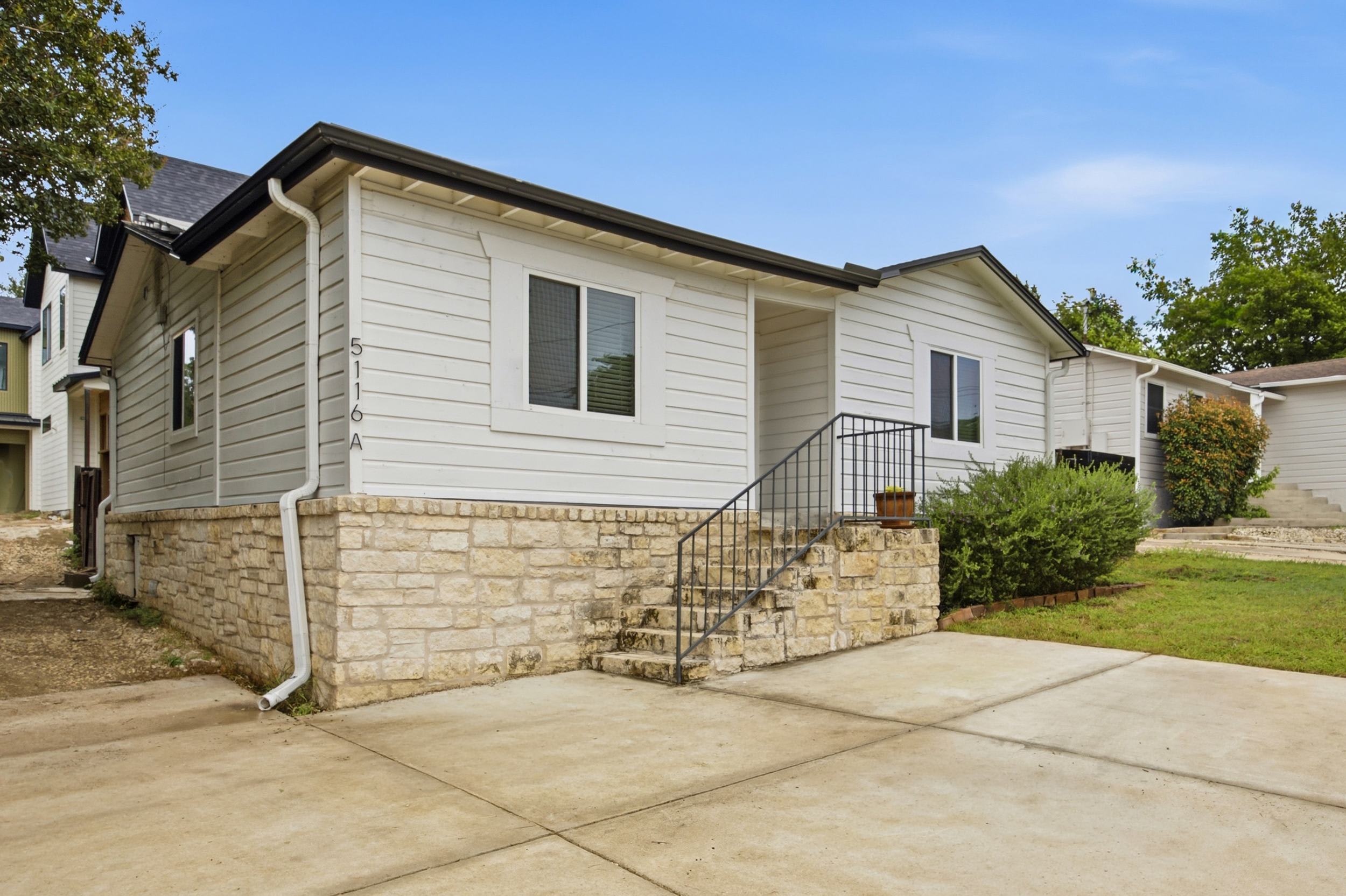 5116 Heflin LaneUnit #1 – photo 3