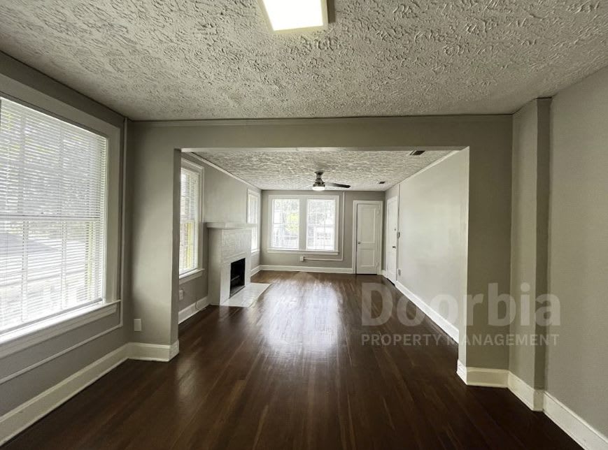 3668 Valencia Rd Apt 4 – photo 4