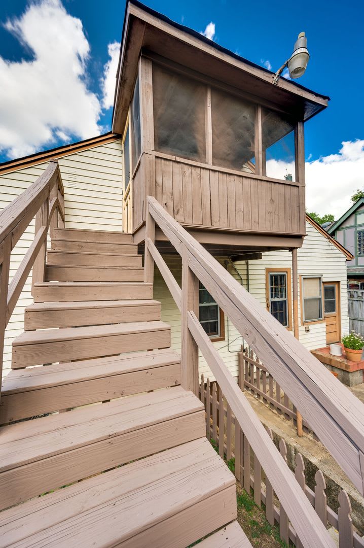 This charming 1920's tudor is walking distance to Martin's BBQ, and to 12 South! – photo 3