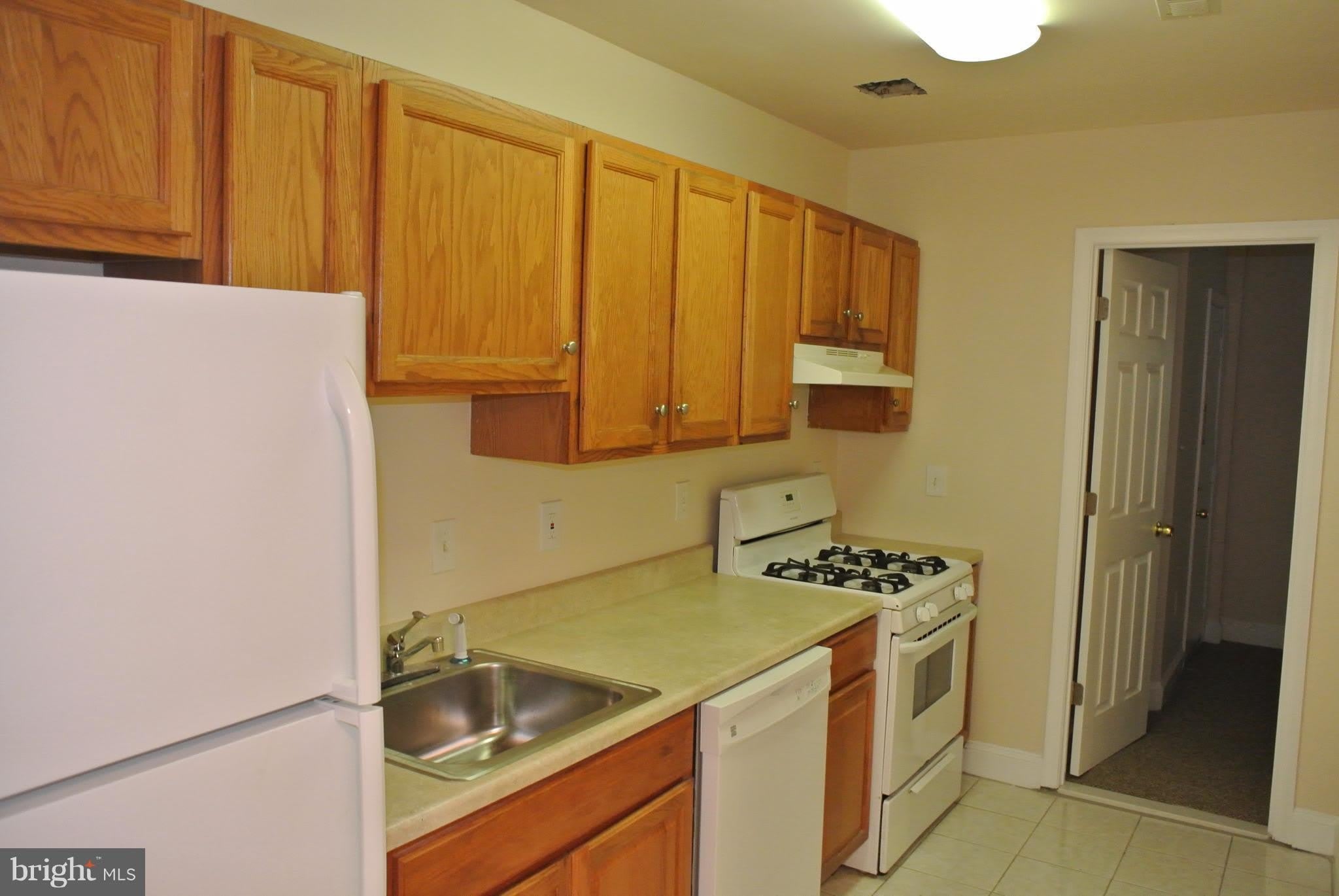 3216 28TH Street SE – photo 2
