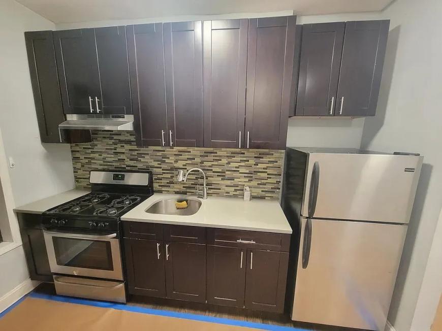 501 West 214th Street – photo 4