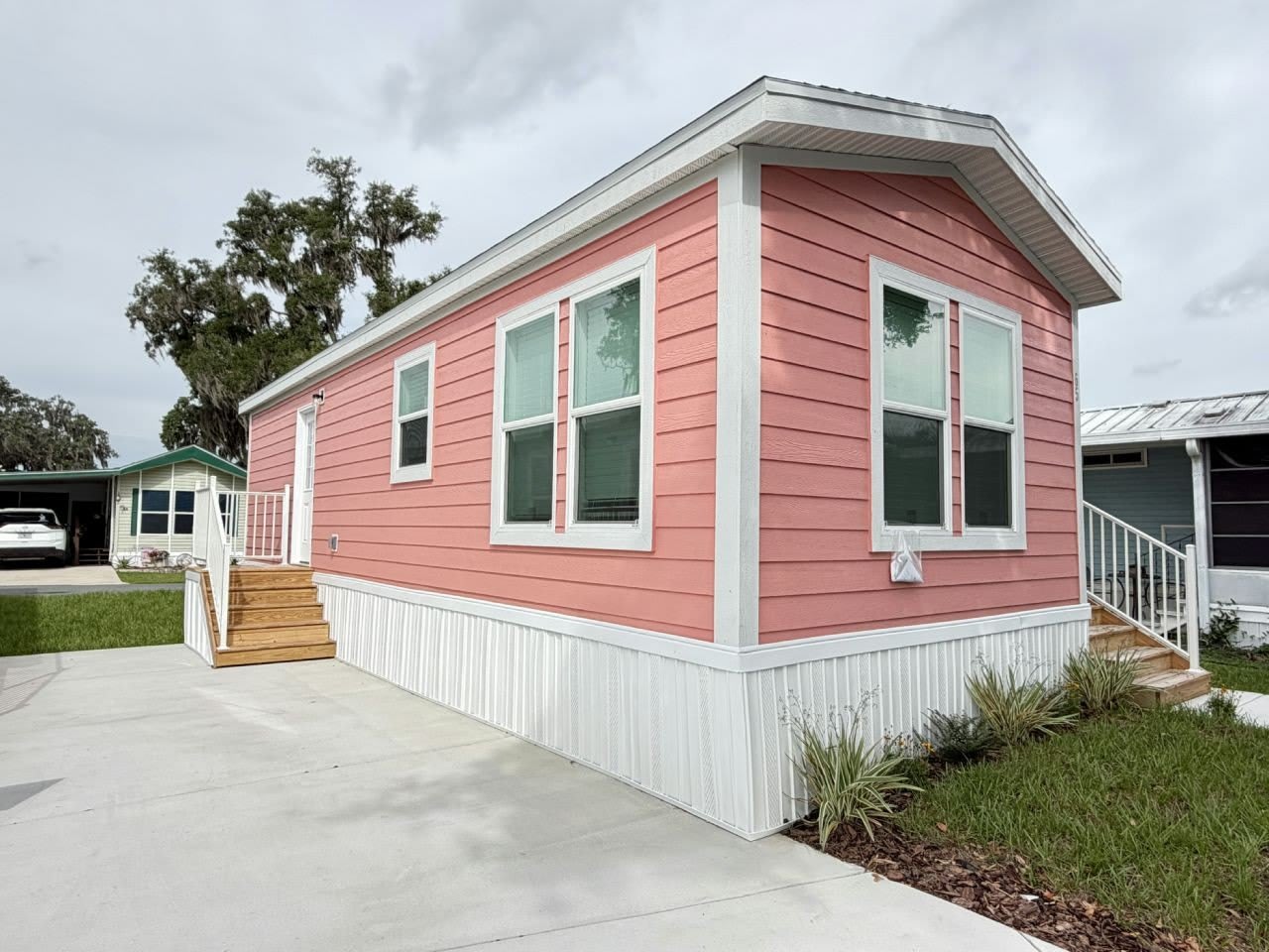7250 E State Road 44 – photo 1