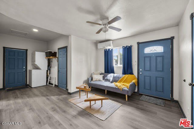 3611 Whiteside Street – photo 3