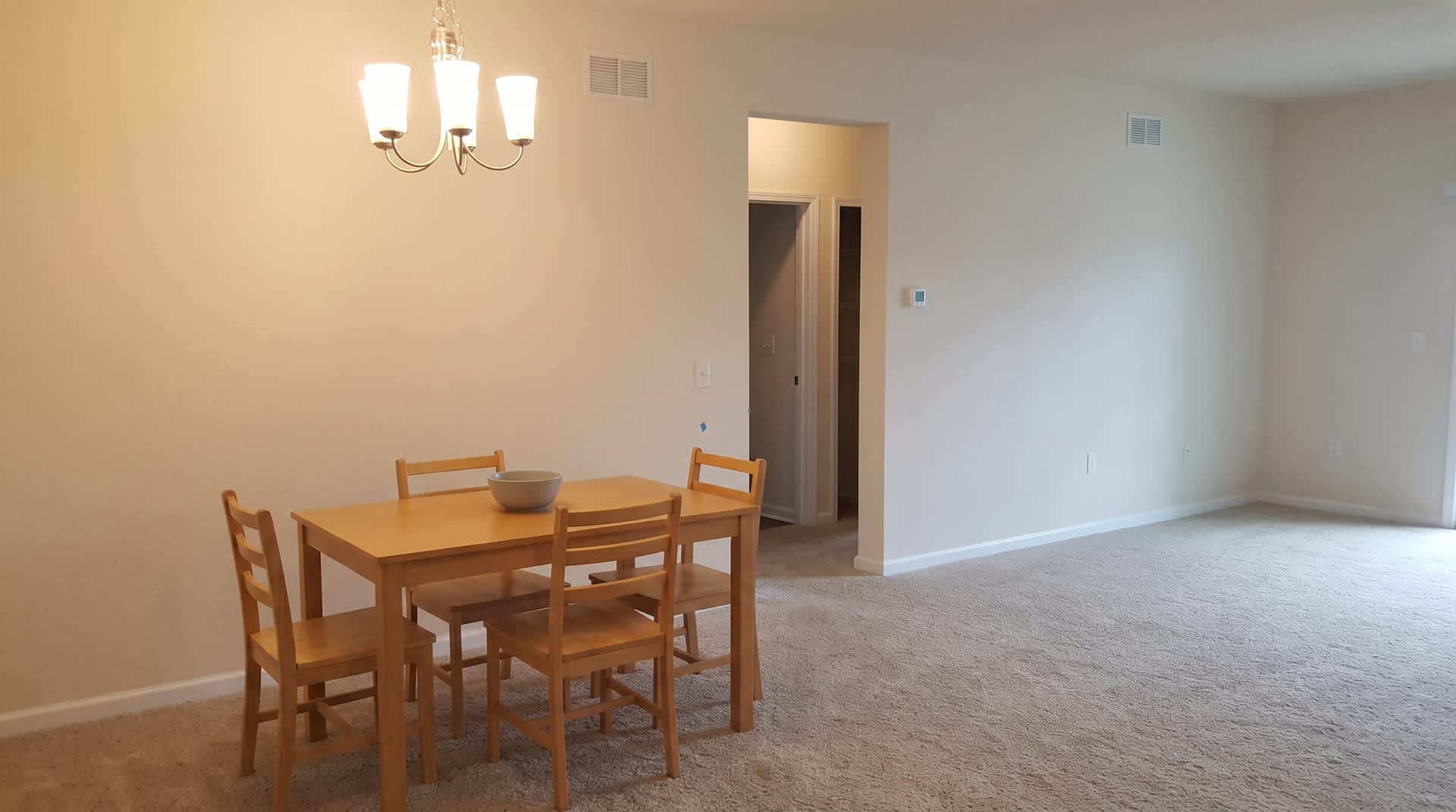 3/2 Condo in Desirable Town Center Area/ Southside Blvd Jax! – photo 3