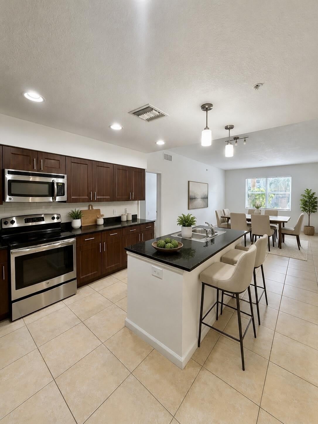 1590 Cameron Samuel Lane – photo 1