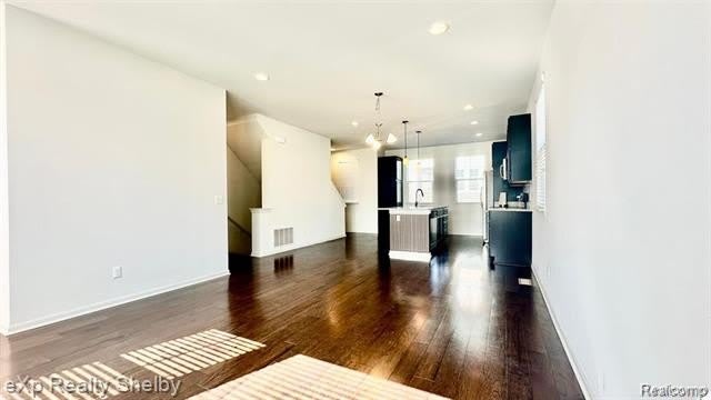 1071 N Sherman Drive – photo 4