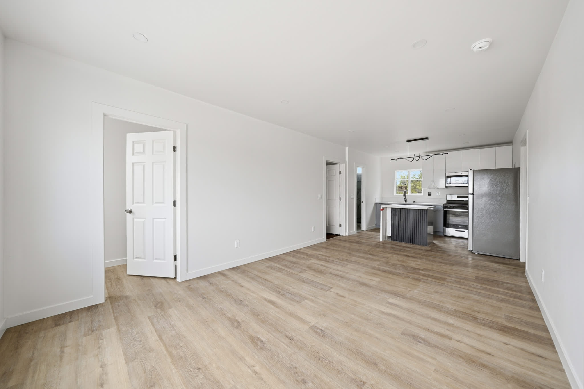 3020 W 12th St – photo 2