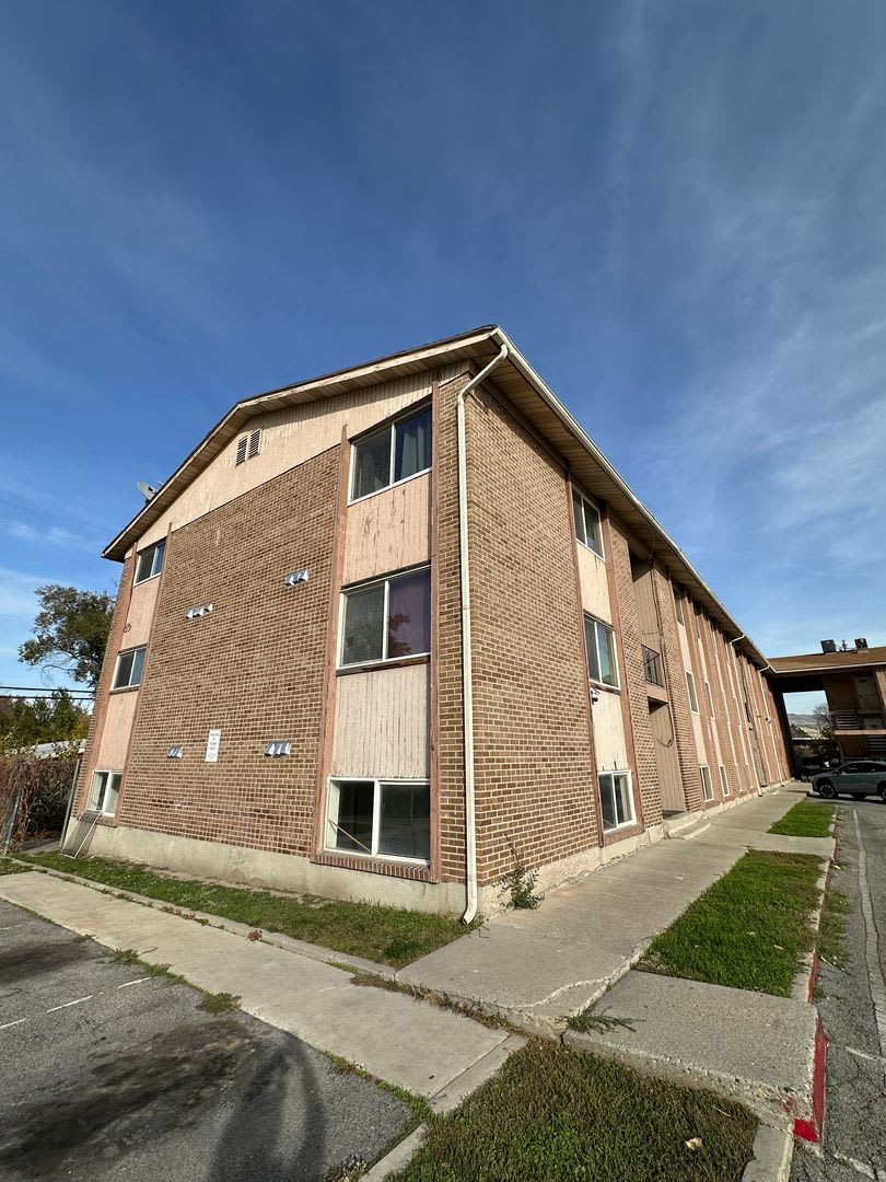 GET $500 OFF THE FIRST MONTHS RENT!!! – photo 2