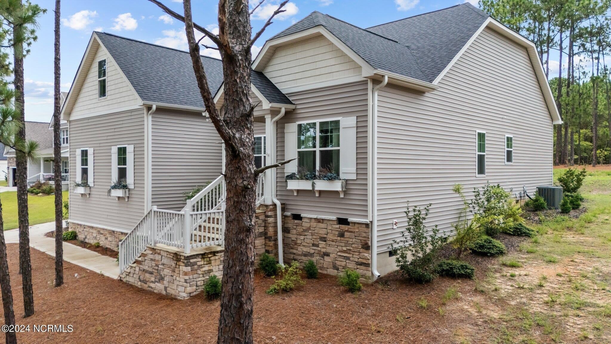 428 Gretchen Road – photo 4
