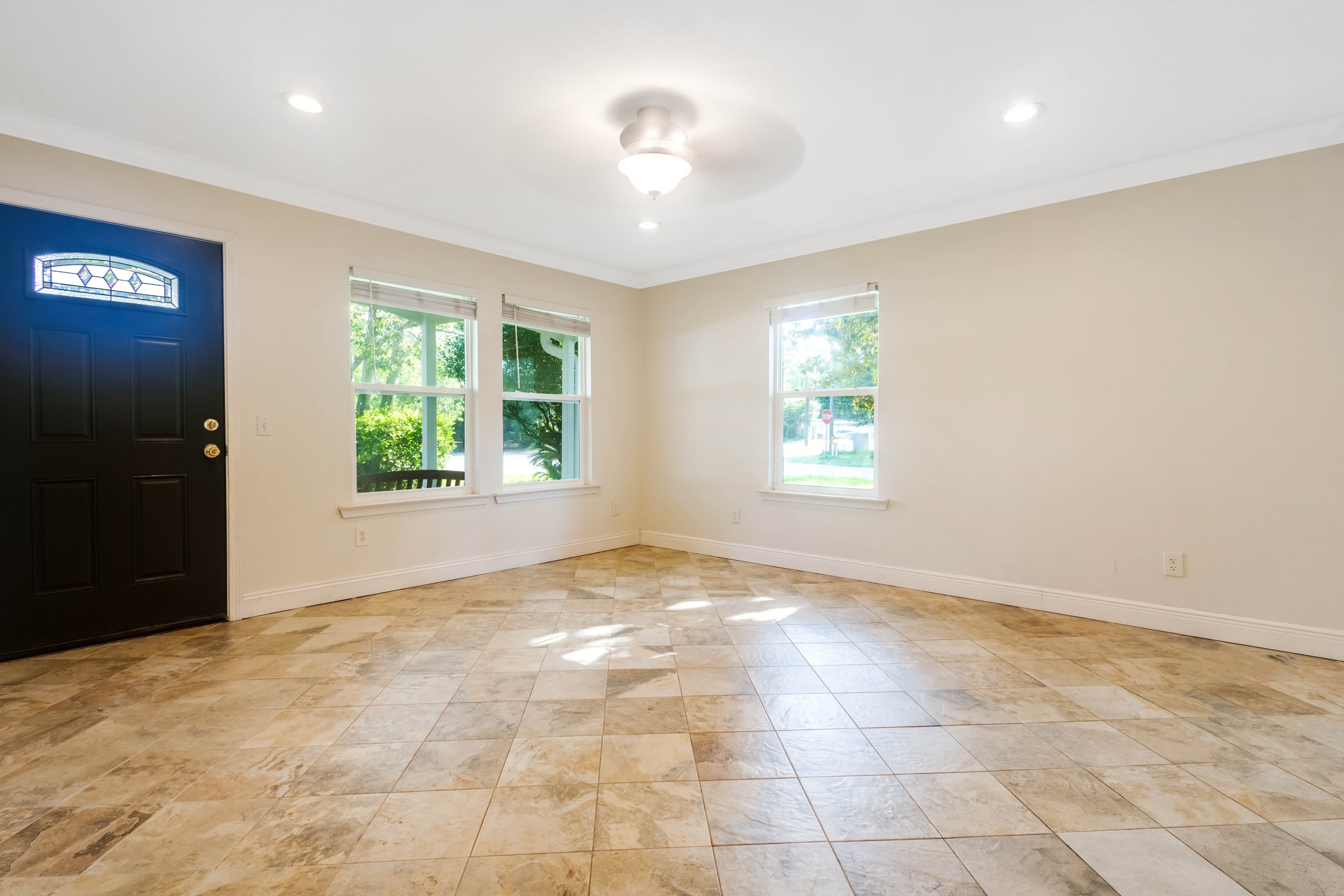 308 Hollywood Boulevard Southeast – photo 3