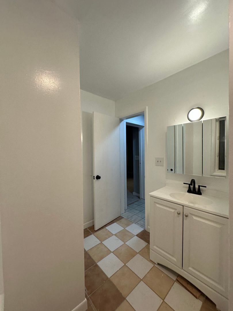 544 Acorn Hill LLC – photo 2