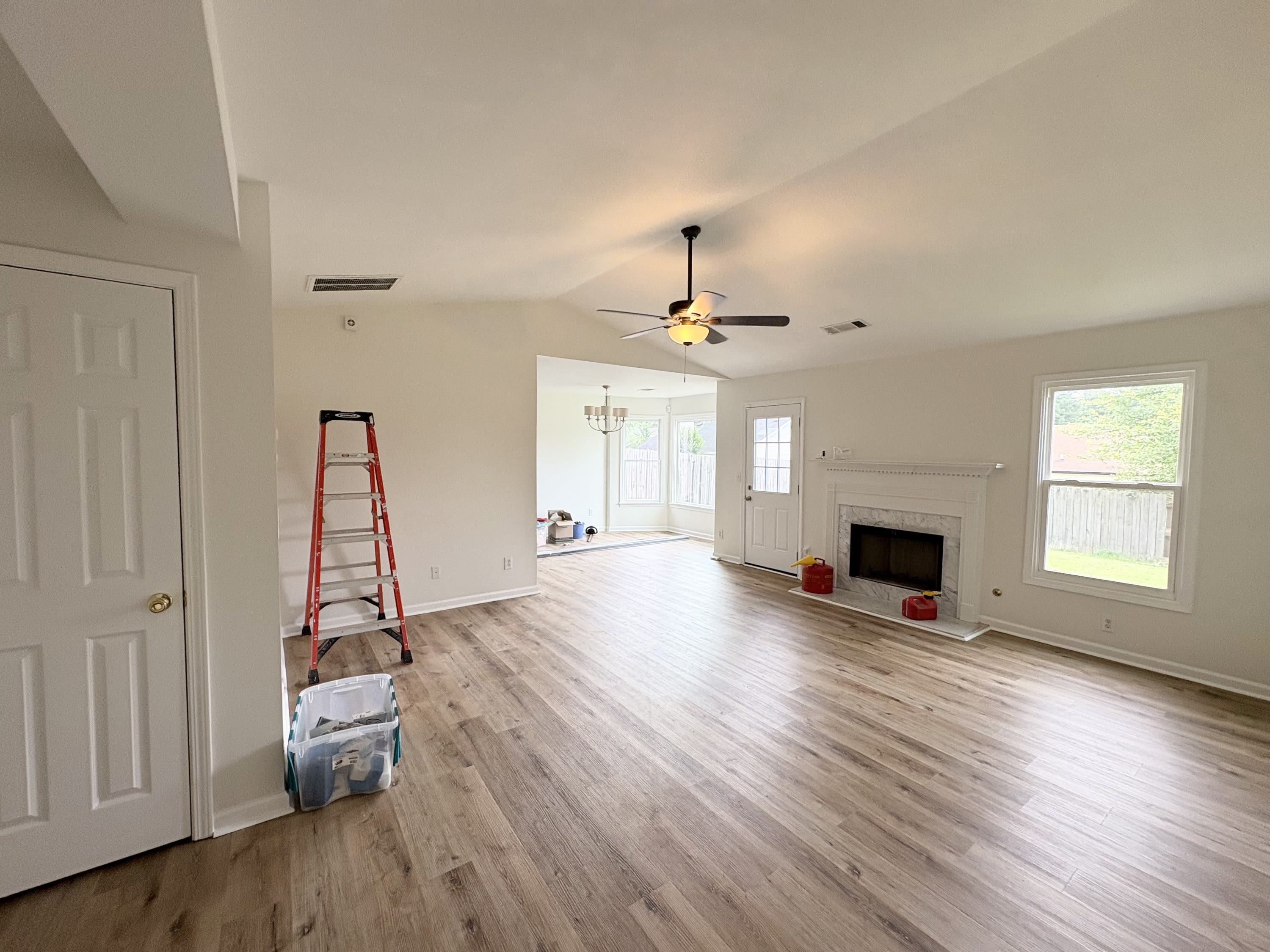 2464 Morning Glory Lane Northwest – photo 2