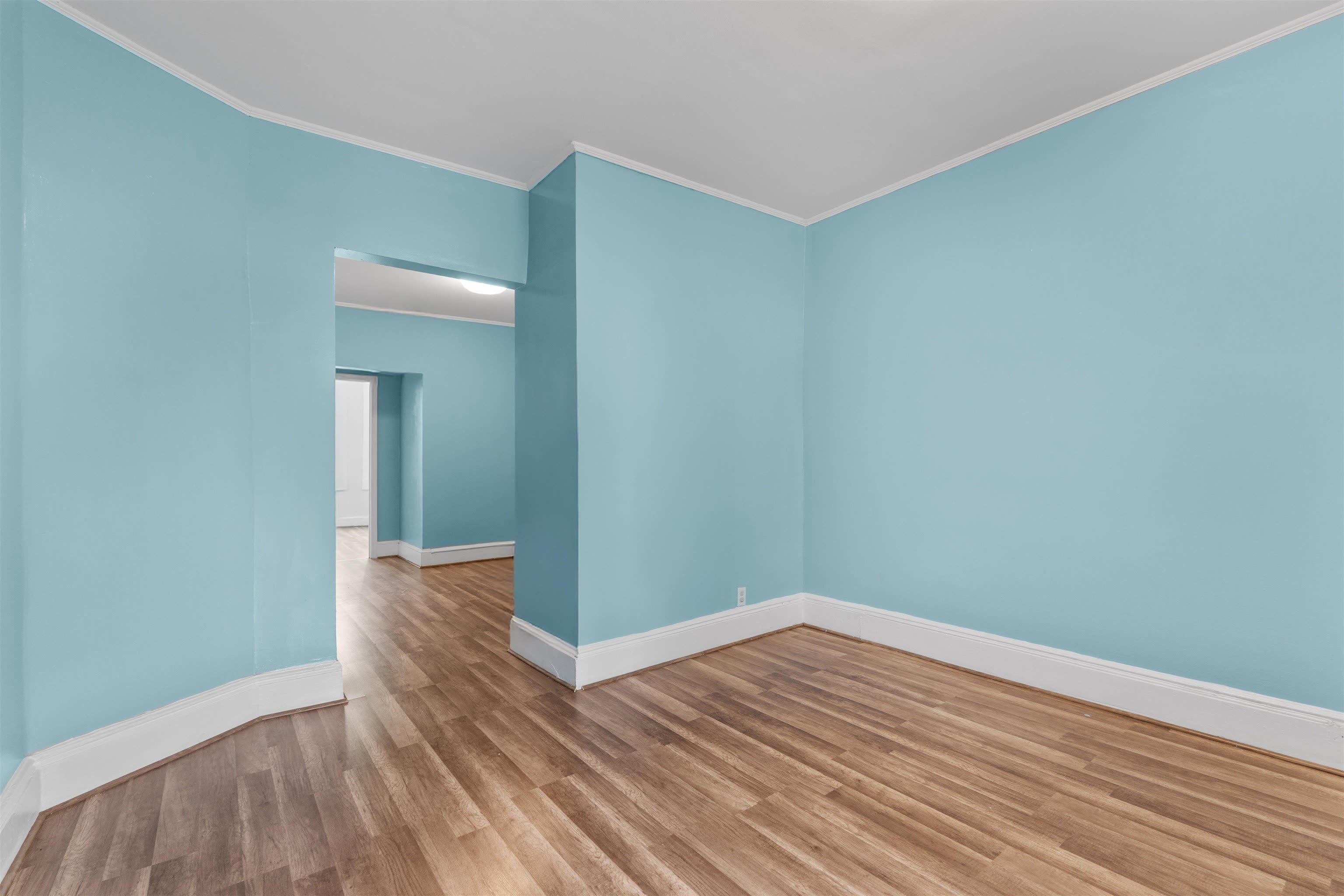 122 Mallory Ave – photo 2