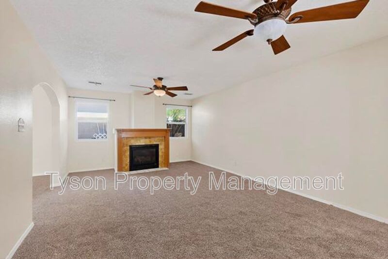 3013 Taos Meadows Dr NE – photo 3