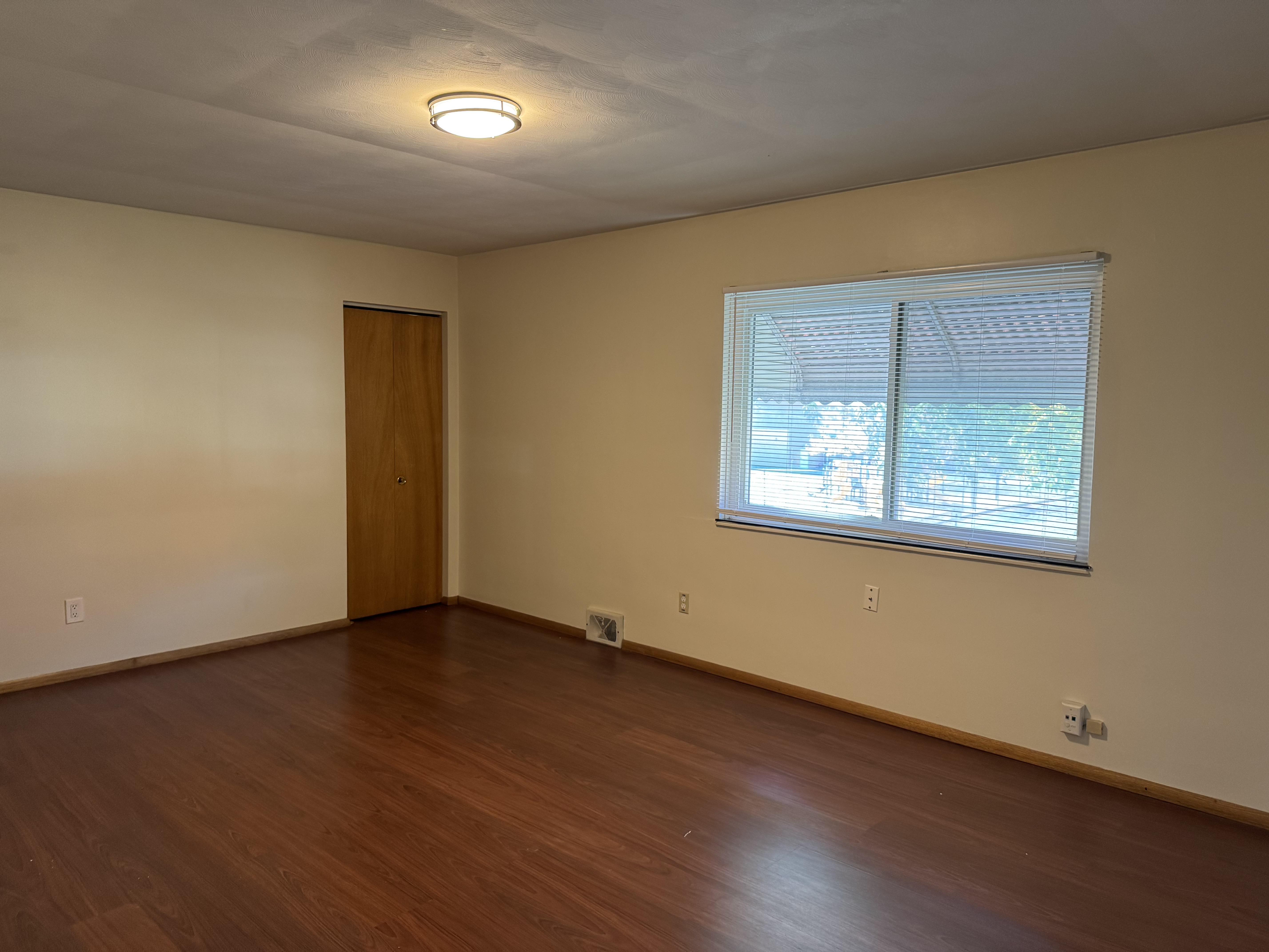 735 S Firestone Blvd – photo 3