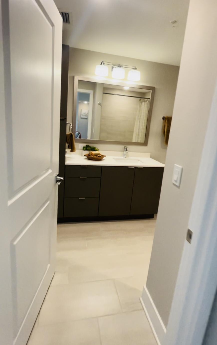 506 S 20th Ave. – photo 5