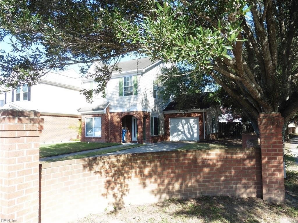 2364 Charing Cross Road – photo 2