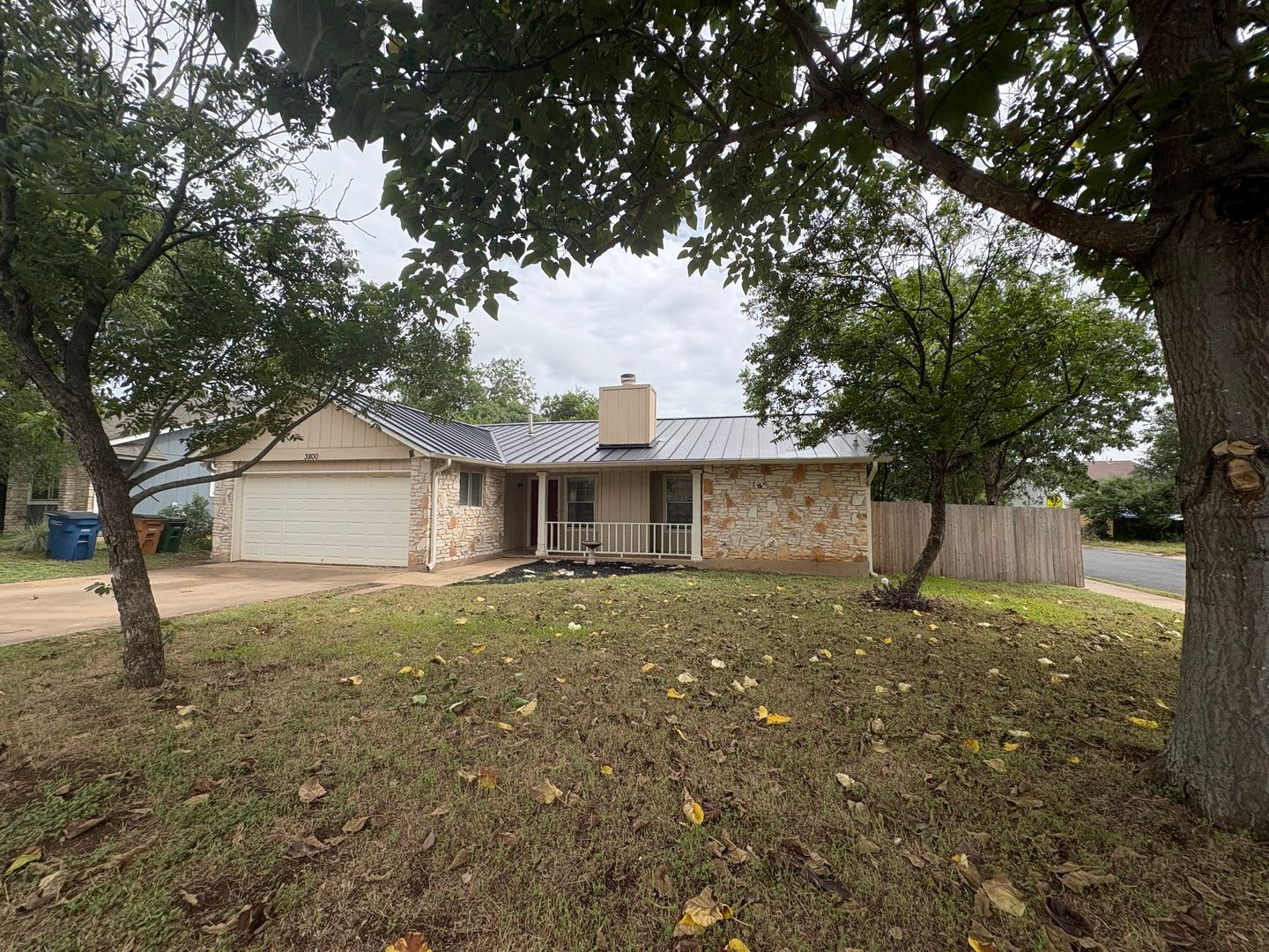 Great home in North Austin – photo 2