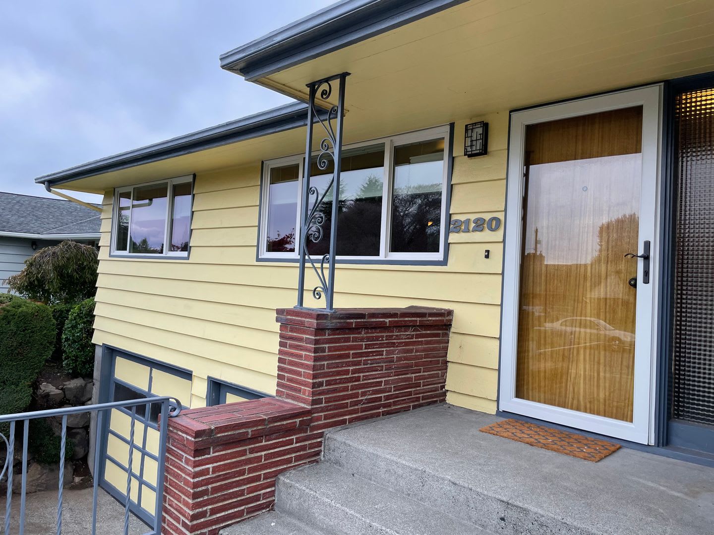 Desirable Olympic Manor Home – photo 2