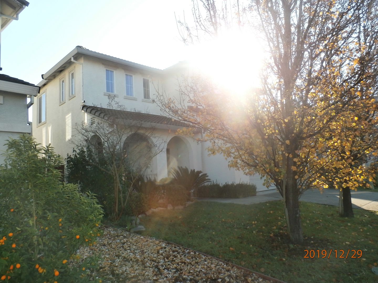 Stunning 4/2.5 Natomas Beauty! (PLEASE READ ENTIRE AD FOR SHOWING)! – photo 2