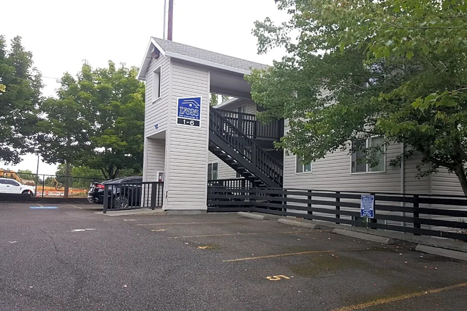 College Park Apartments – photo 3