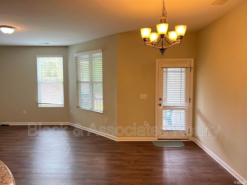 228 Traphill Drive – photo 2