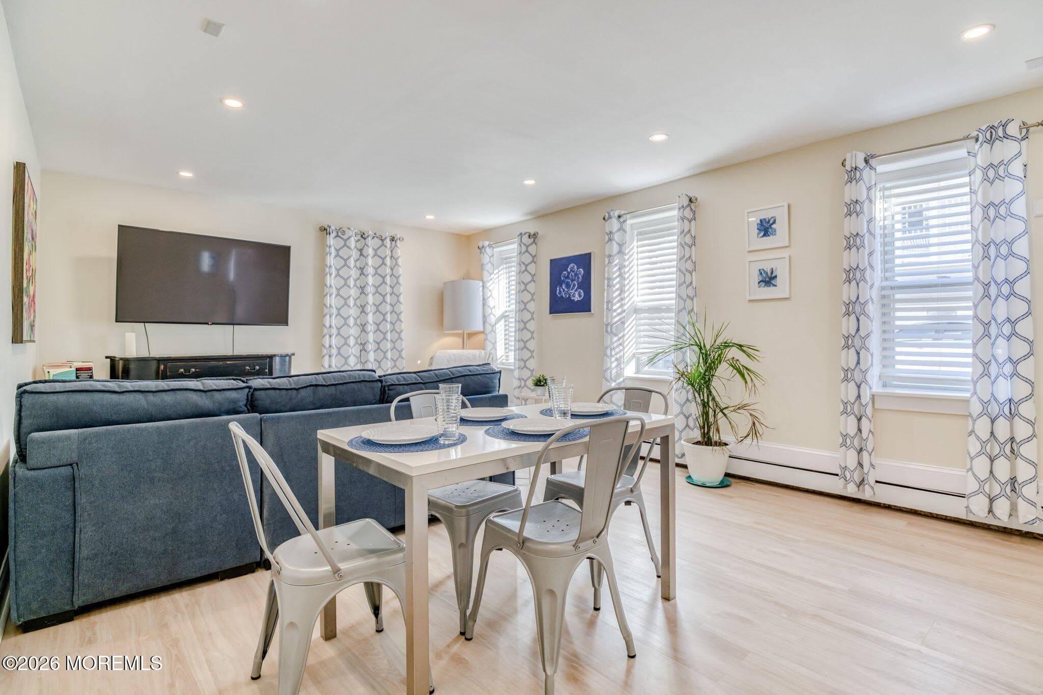 18 Abbott Avenue – photo 3