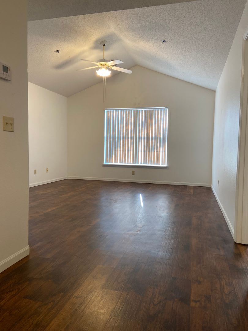 Condominium in FoxPointe – photo 1