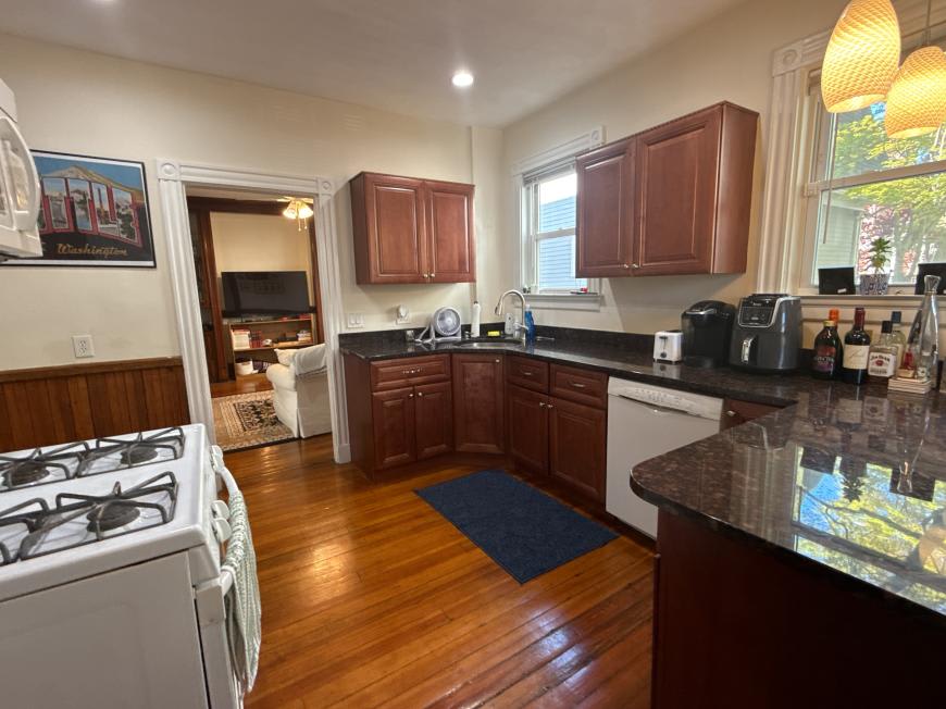 69 Wendell St. – photo 3