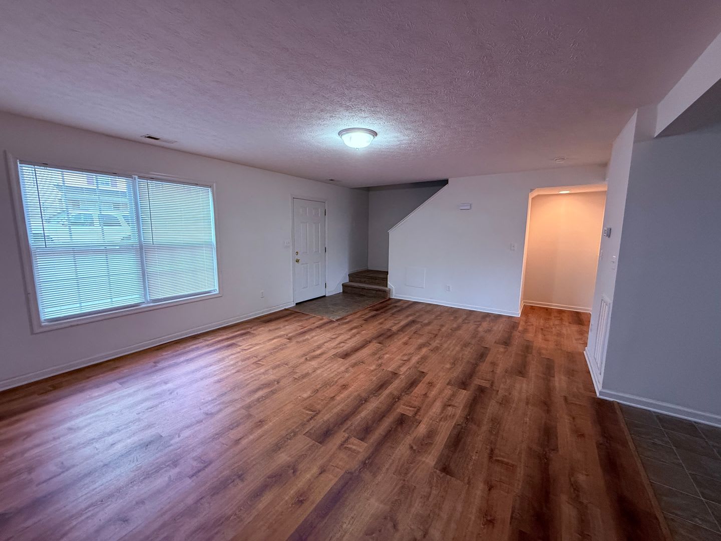 3 Bedroom 2.5 Bath Townhouse – photo 5