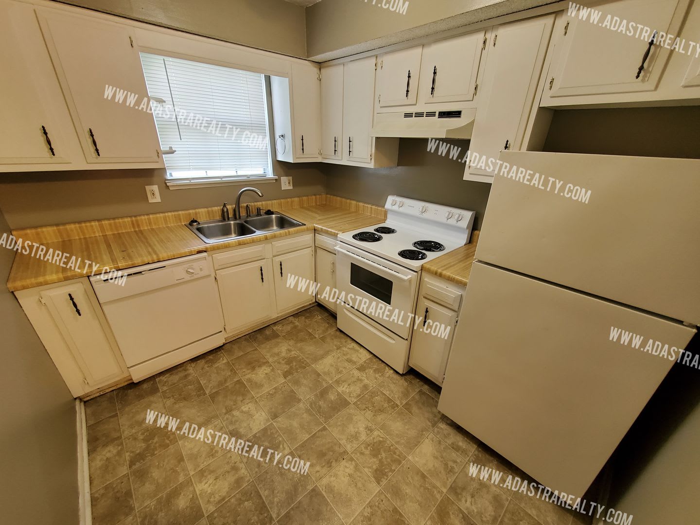 Affordable 2 bedroom apartment in Spring Hill-Available NOW!! – photo 5