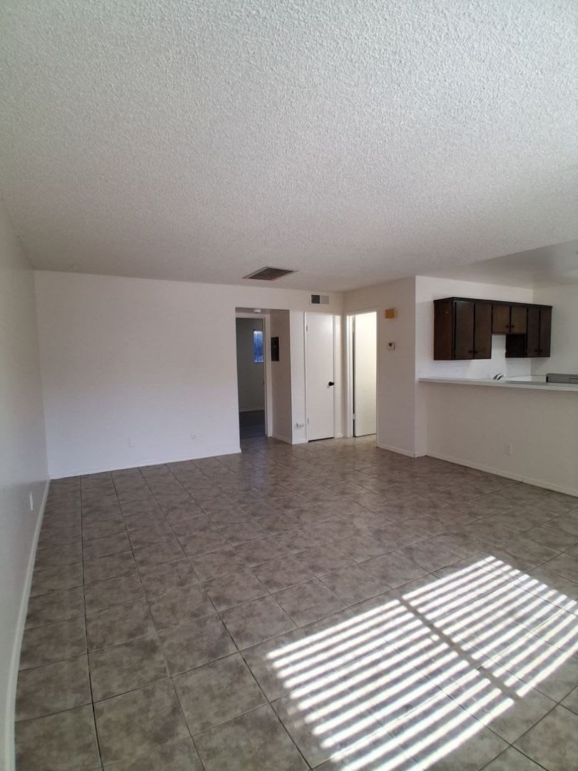 2665 N Wishon Ave Otr – photo 4