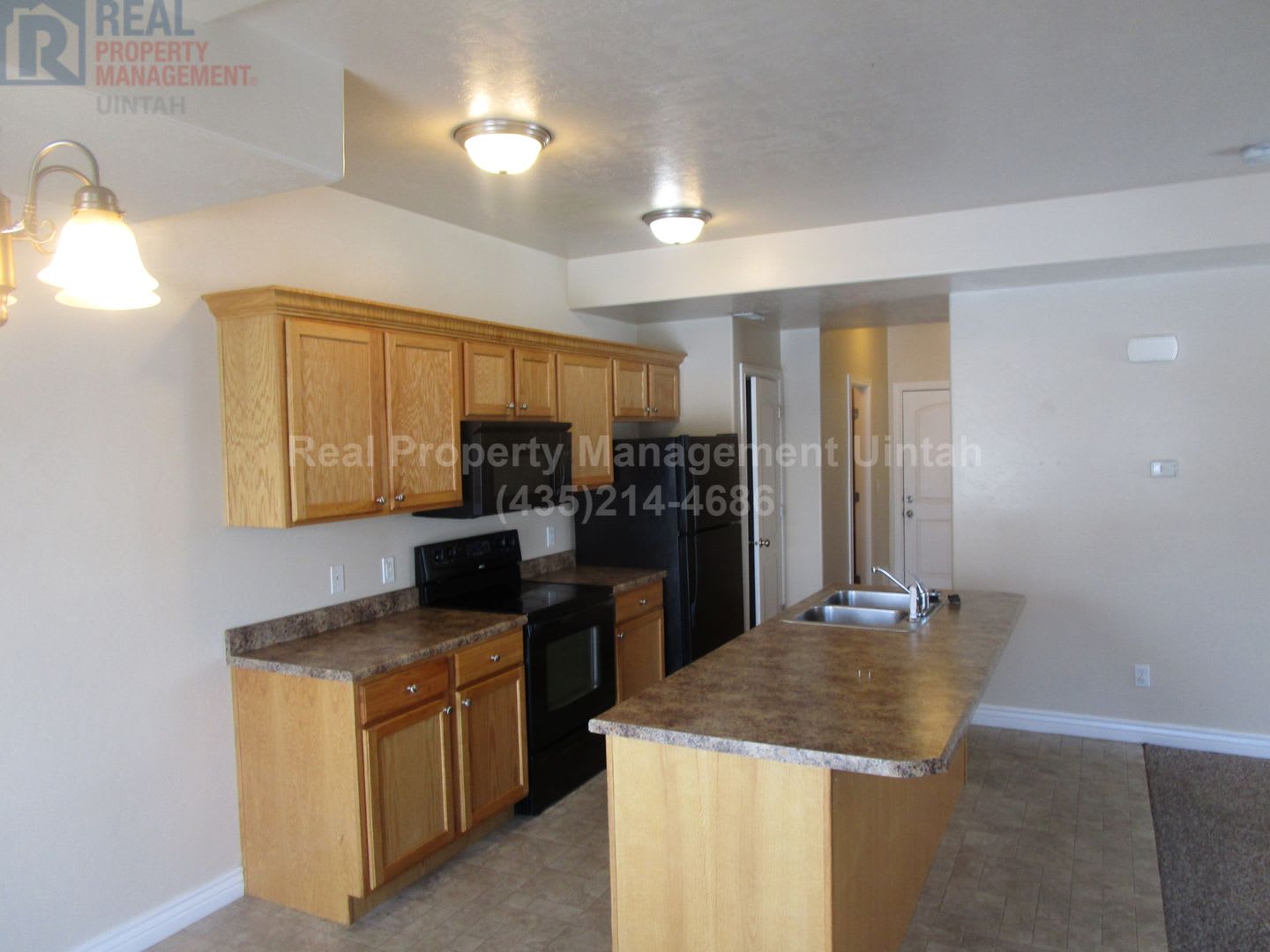 3 Bed 2.5 bath Townhome – photo 3