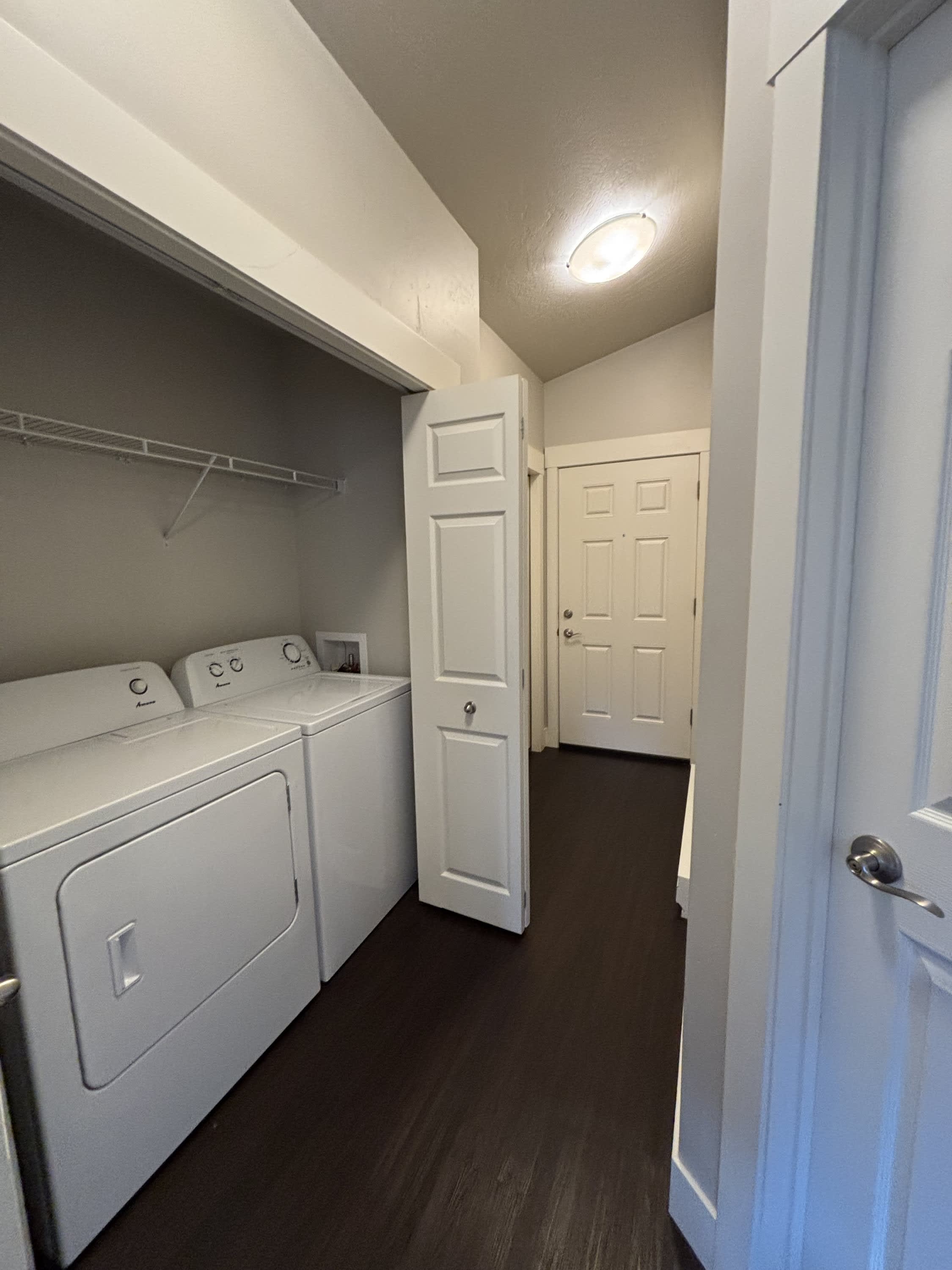 1745 S. 3rd St. W.Apt. 102 – photo 4