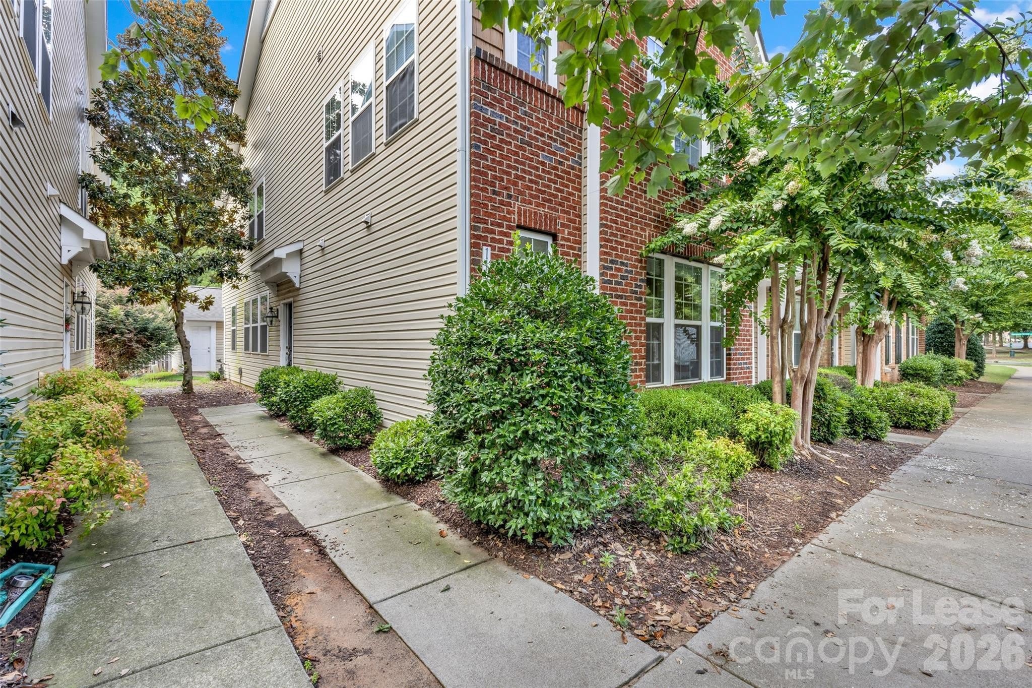 11228 Cedar Walk Lane – photo 2