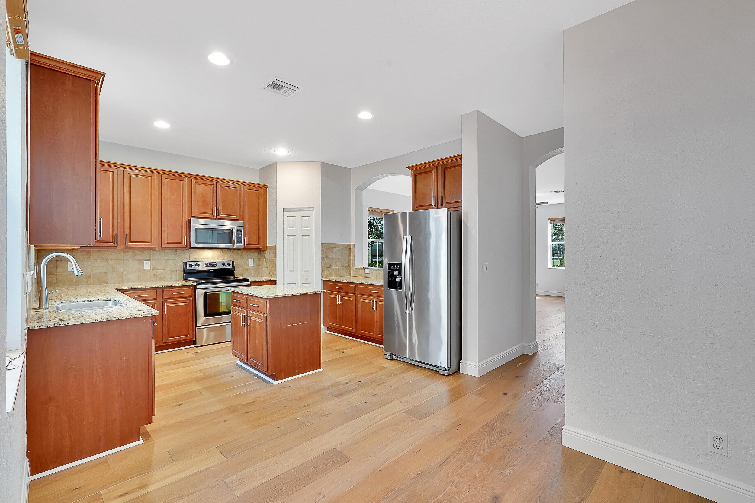 615 Dakota Drive – photo 5