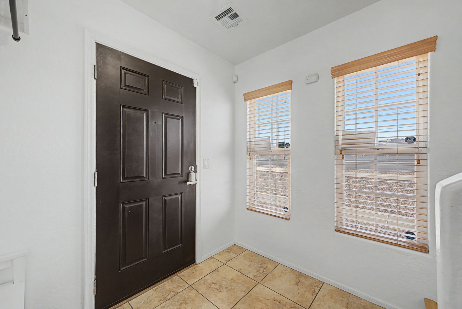 Great 2 Bedroom 2 Bathroom in Copper Leaf! – photo 5