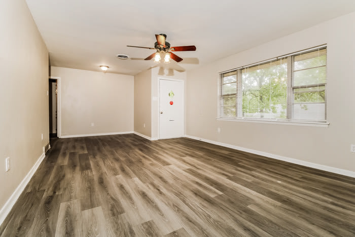 1600 Grove Hill Road – photo 3