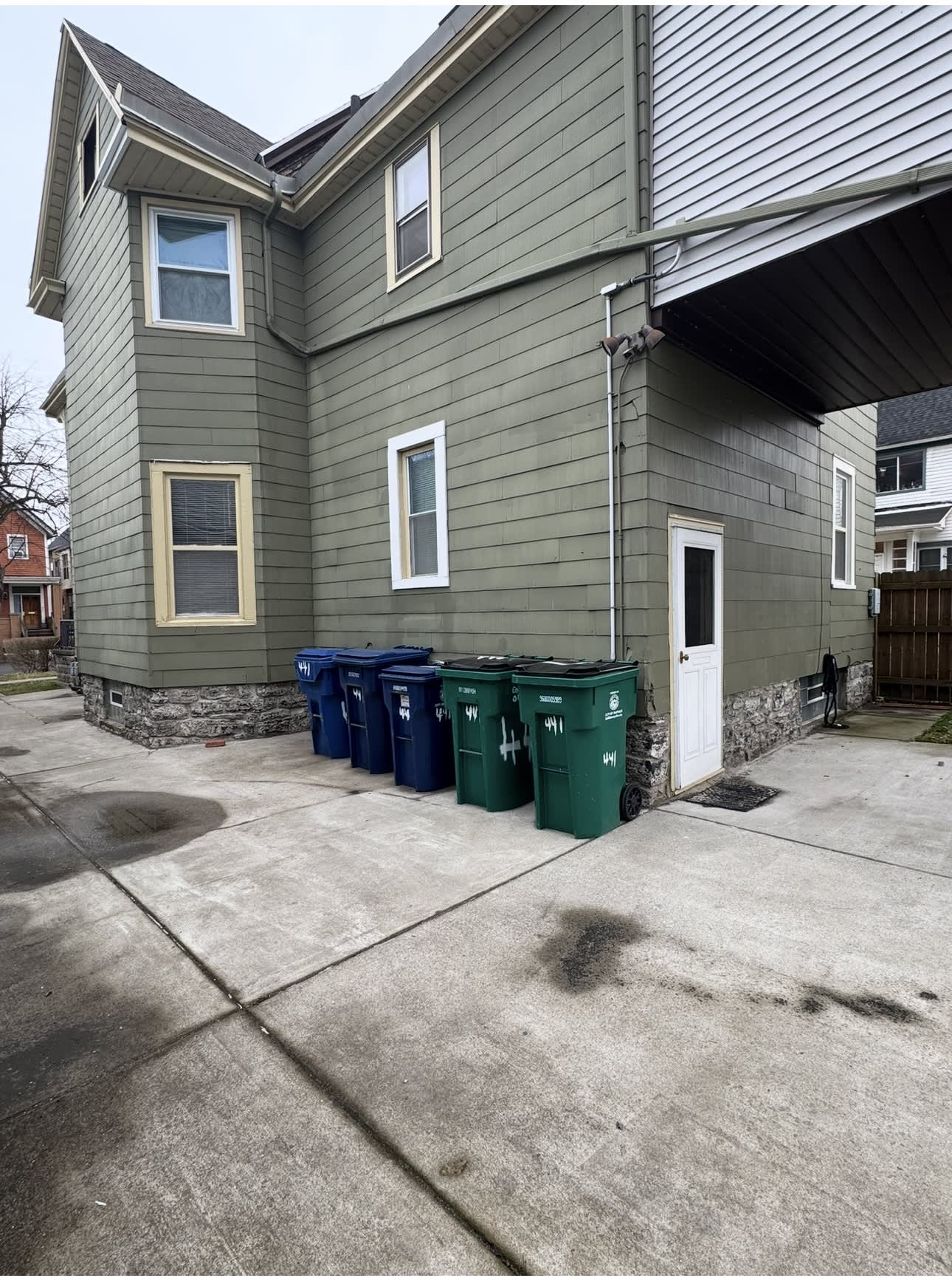 441 Fargo Ave – photo 2