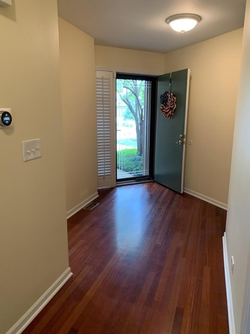 946 Shoreline Road – photo 2