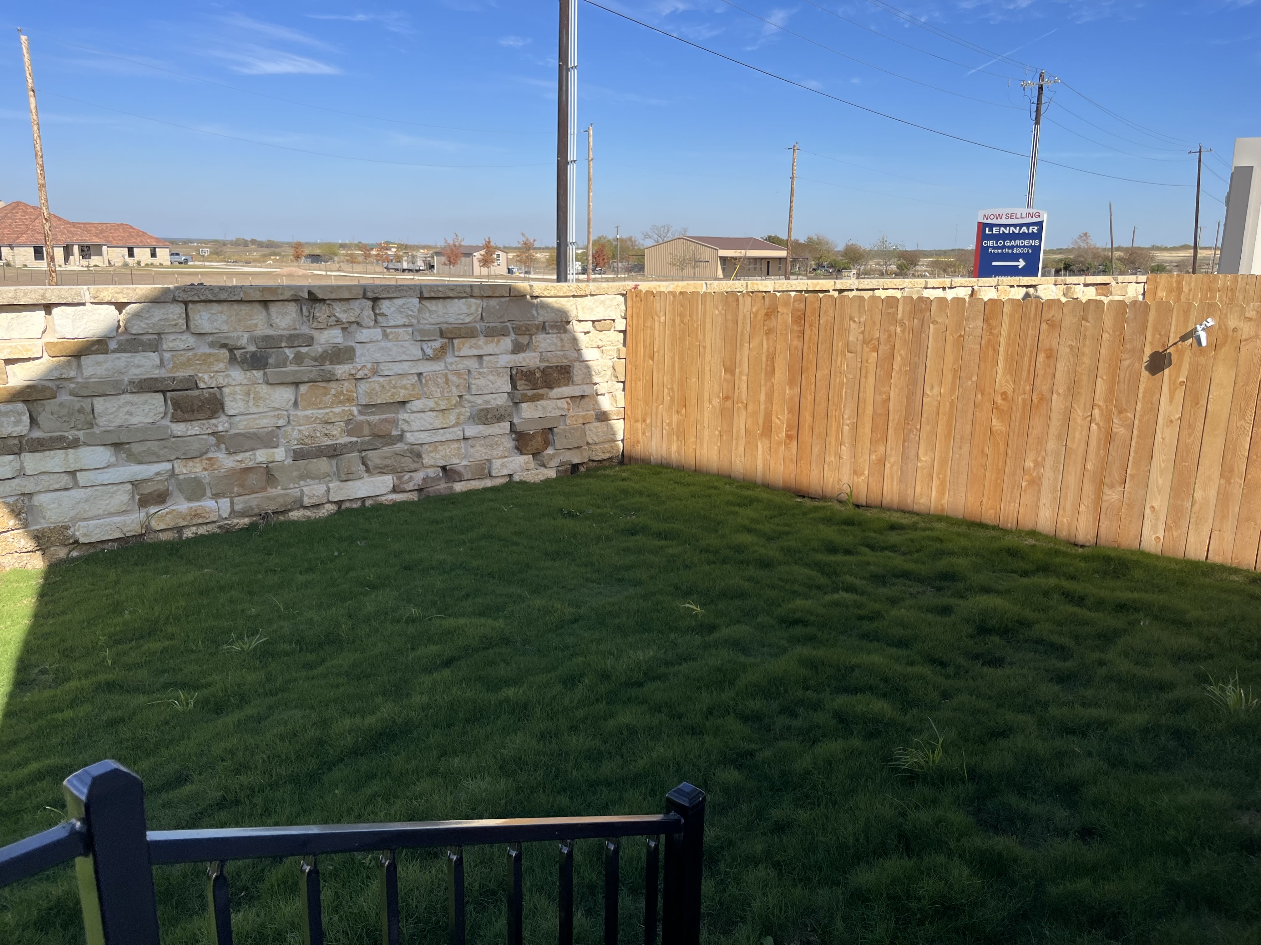 508 Commander Abbott Dr – photo 1