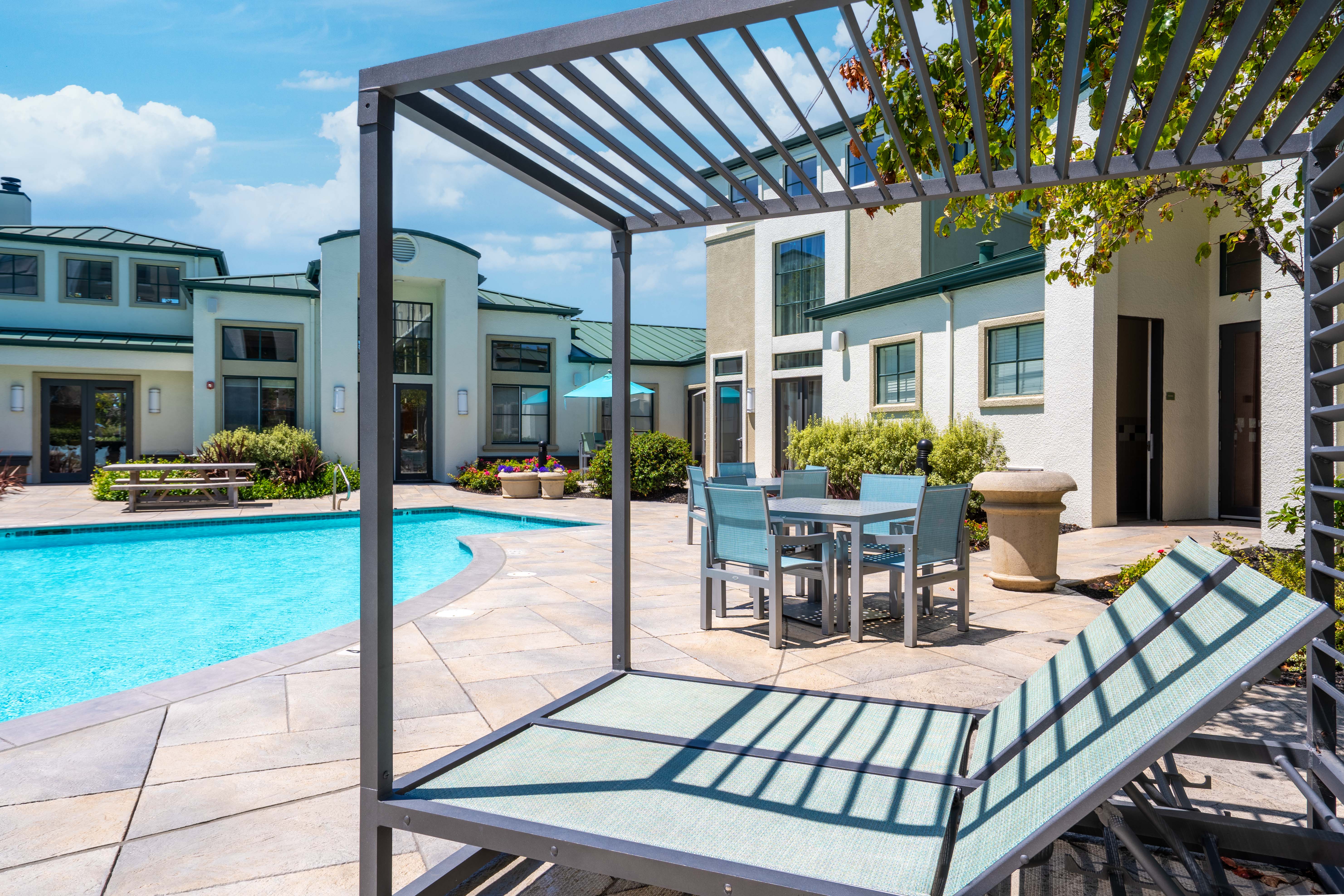 Bridgepointe Apartment Homes – photo 4