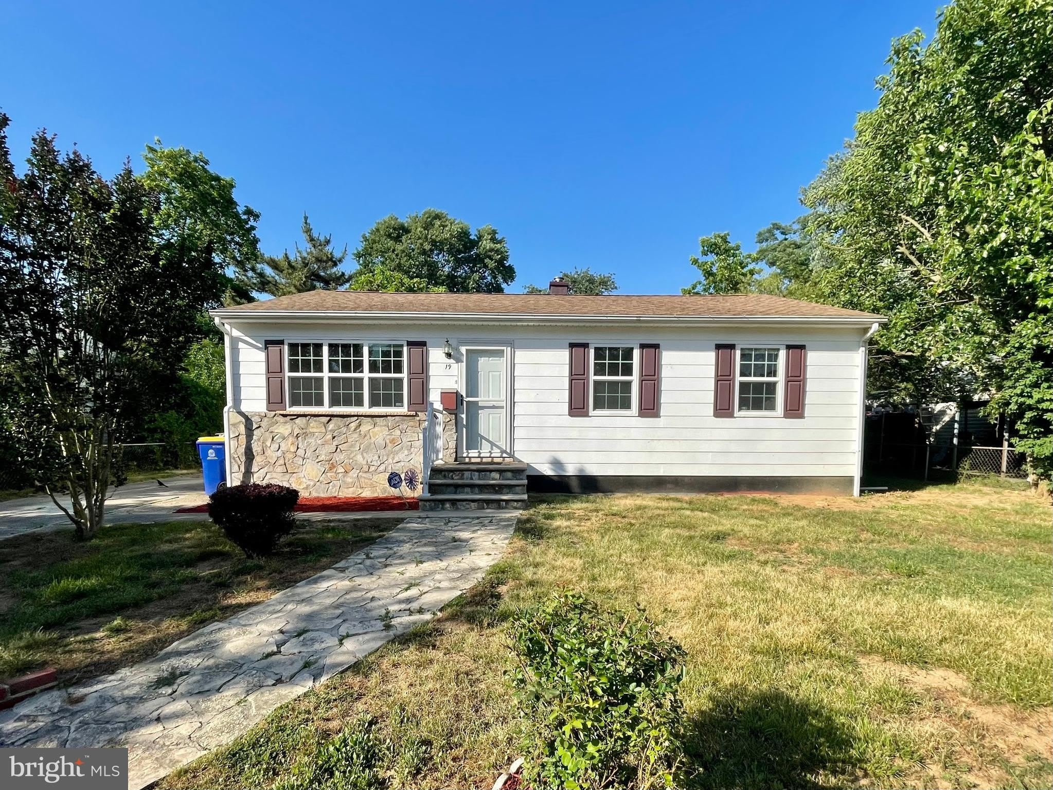 19 HICKORY Lane – photo 2
