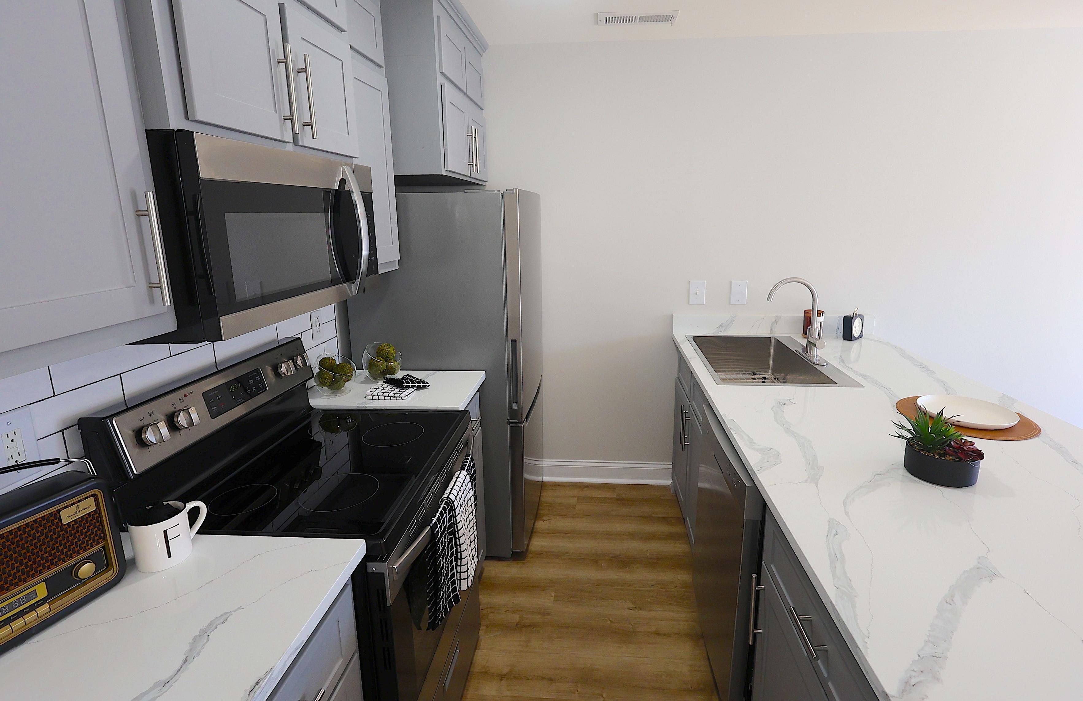 Faris Residences Strawberry Station – photo 4