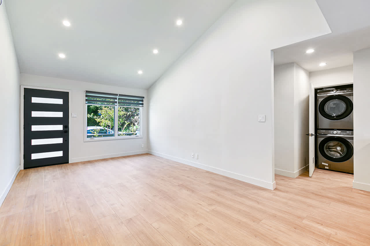 10418 Regent St – photo 4