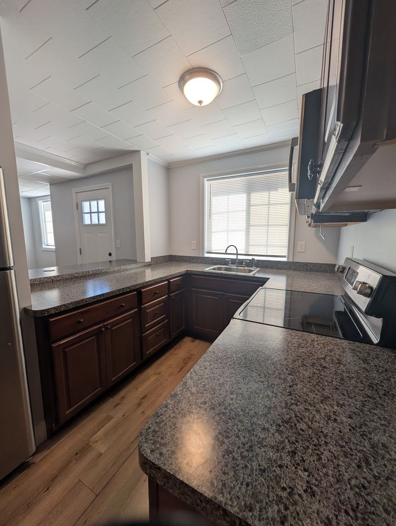 First Floor 1 Bedroom – photo 2