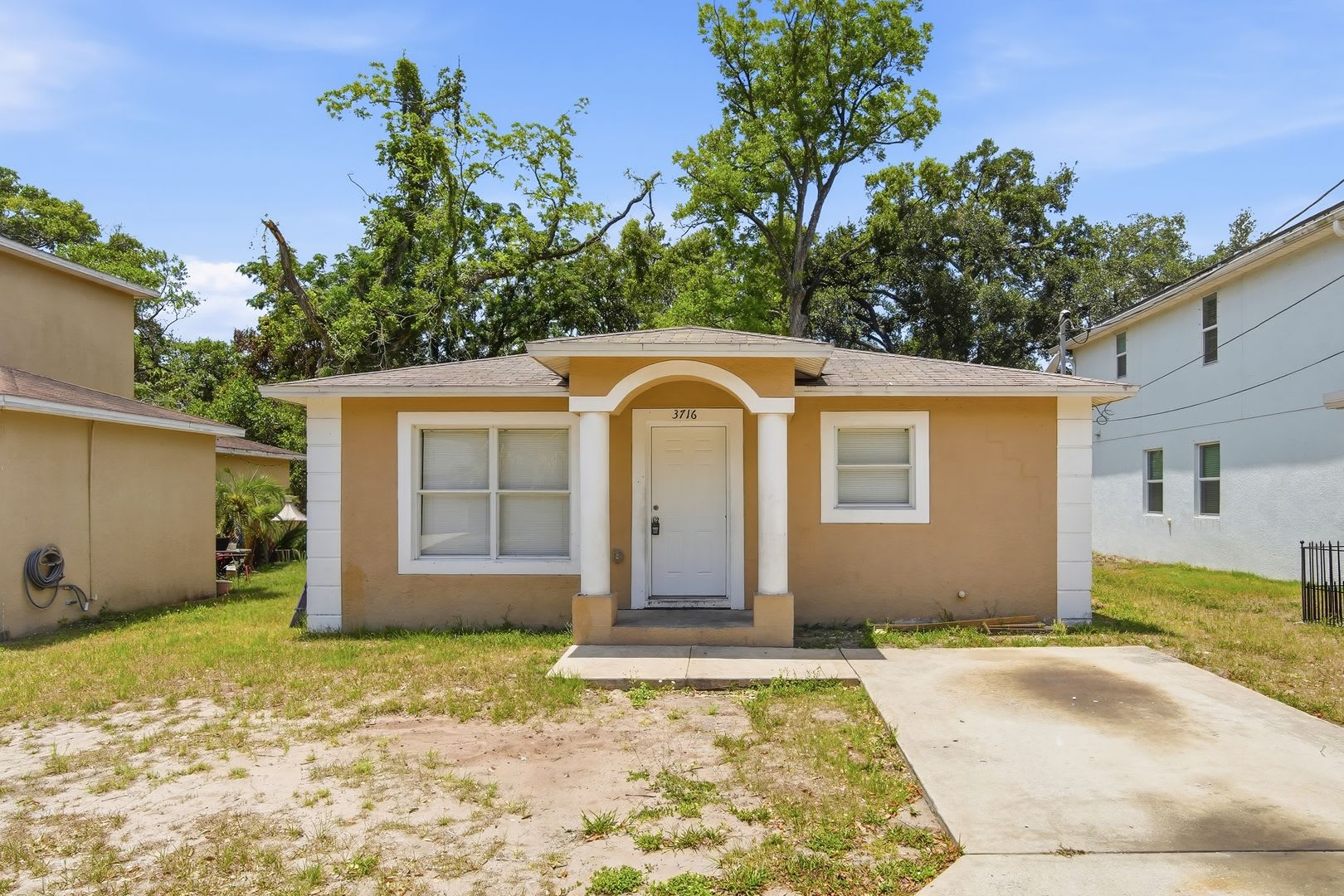 Move In Special Charming 3 Bedroom Home – photo 1