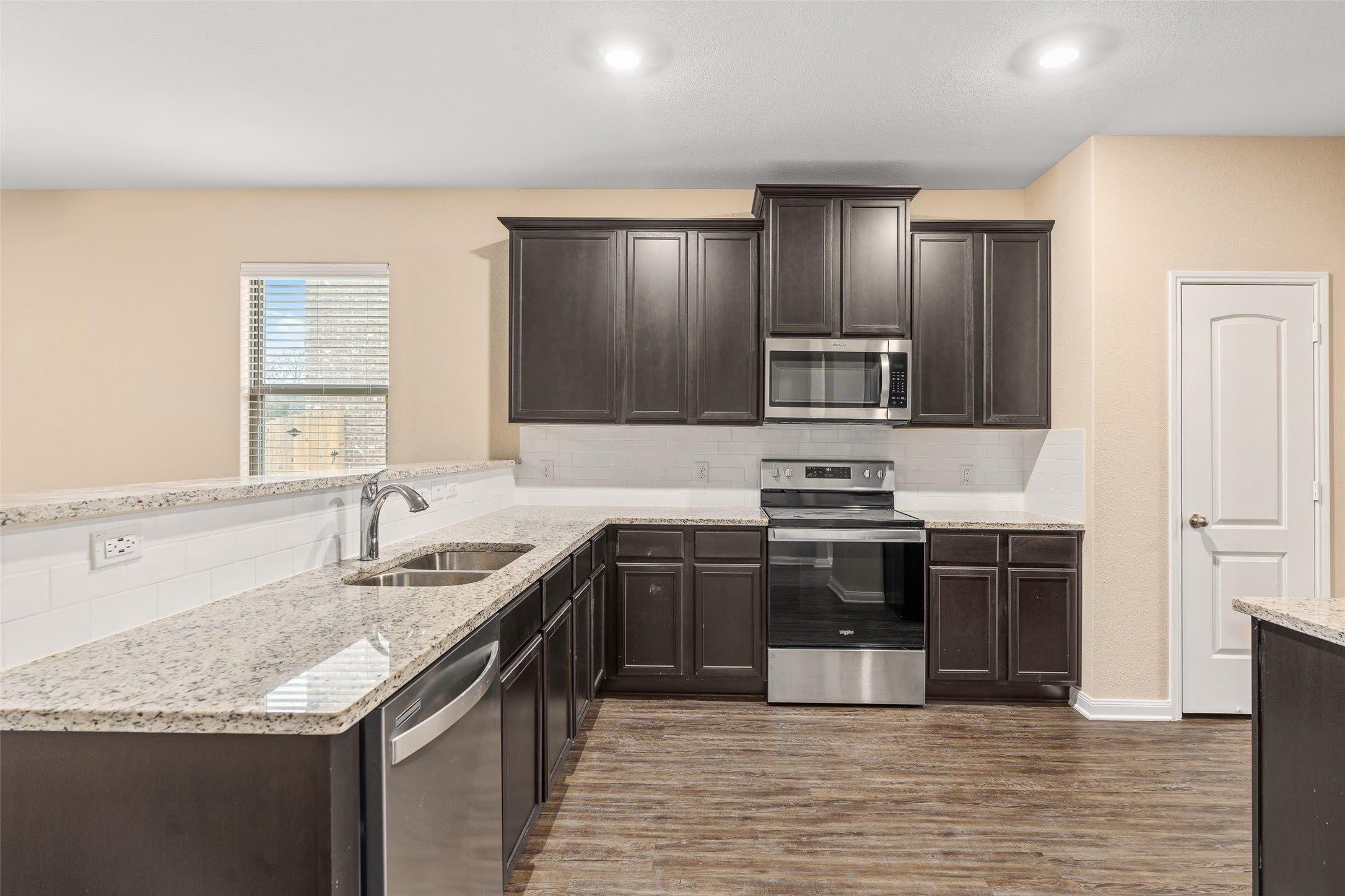 1431 Park Trails Boulevard – photo 4