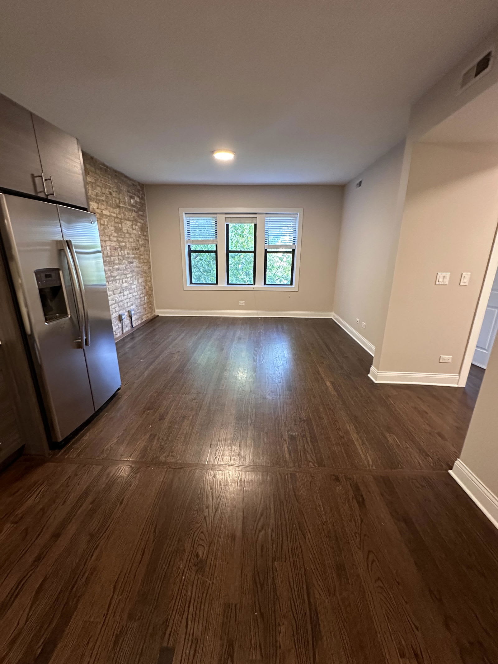 2230 North Sawyer Avenue – photo 3