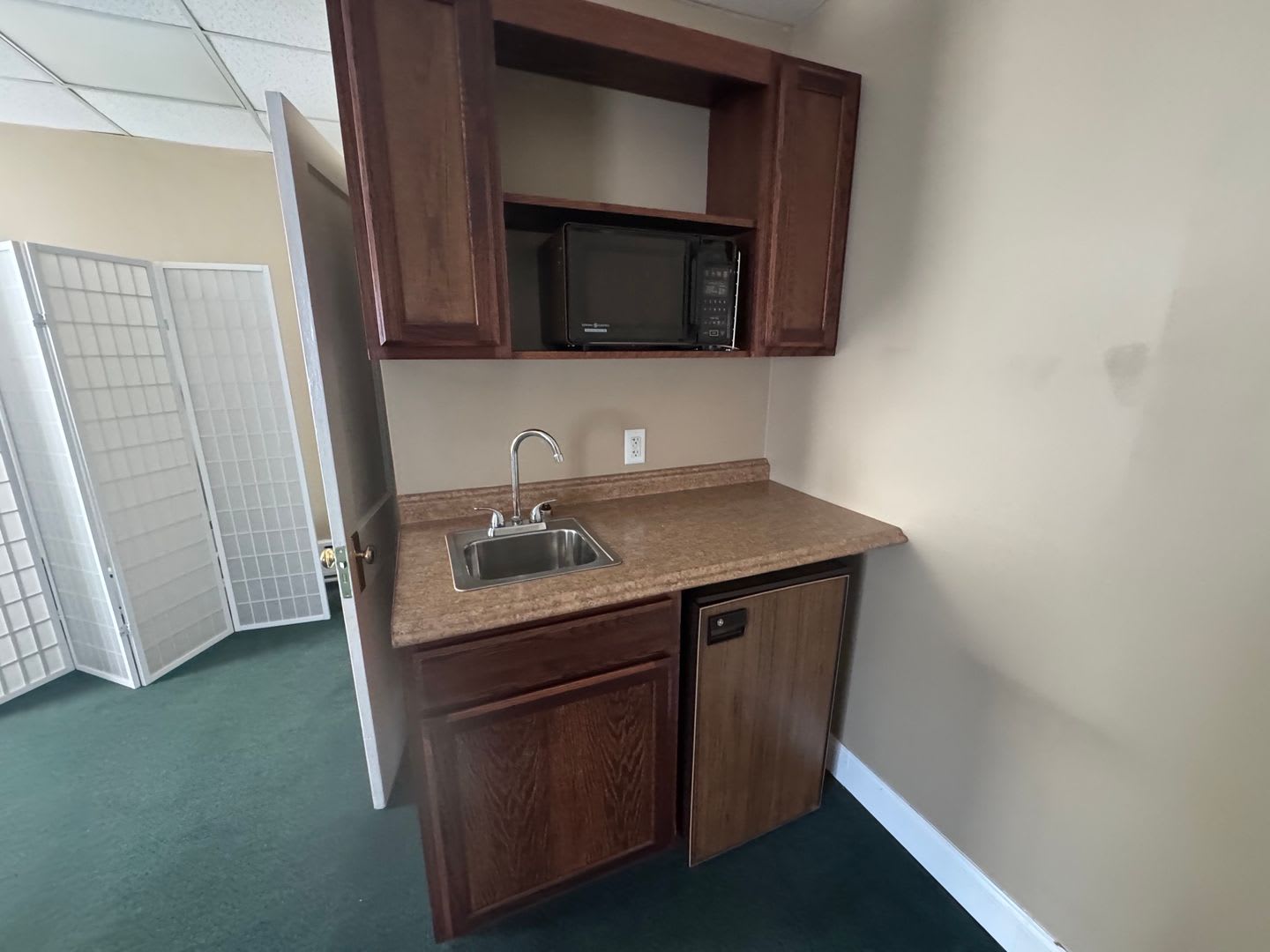 115 E Broad St – photo 4